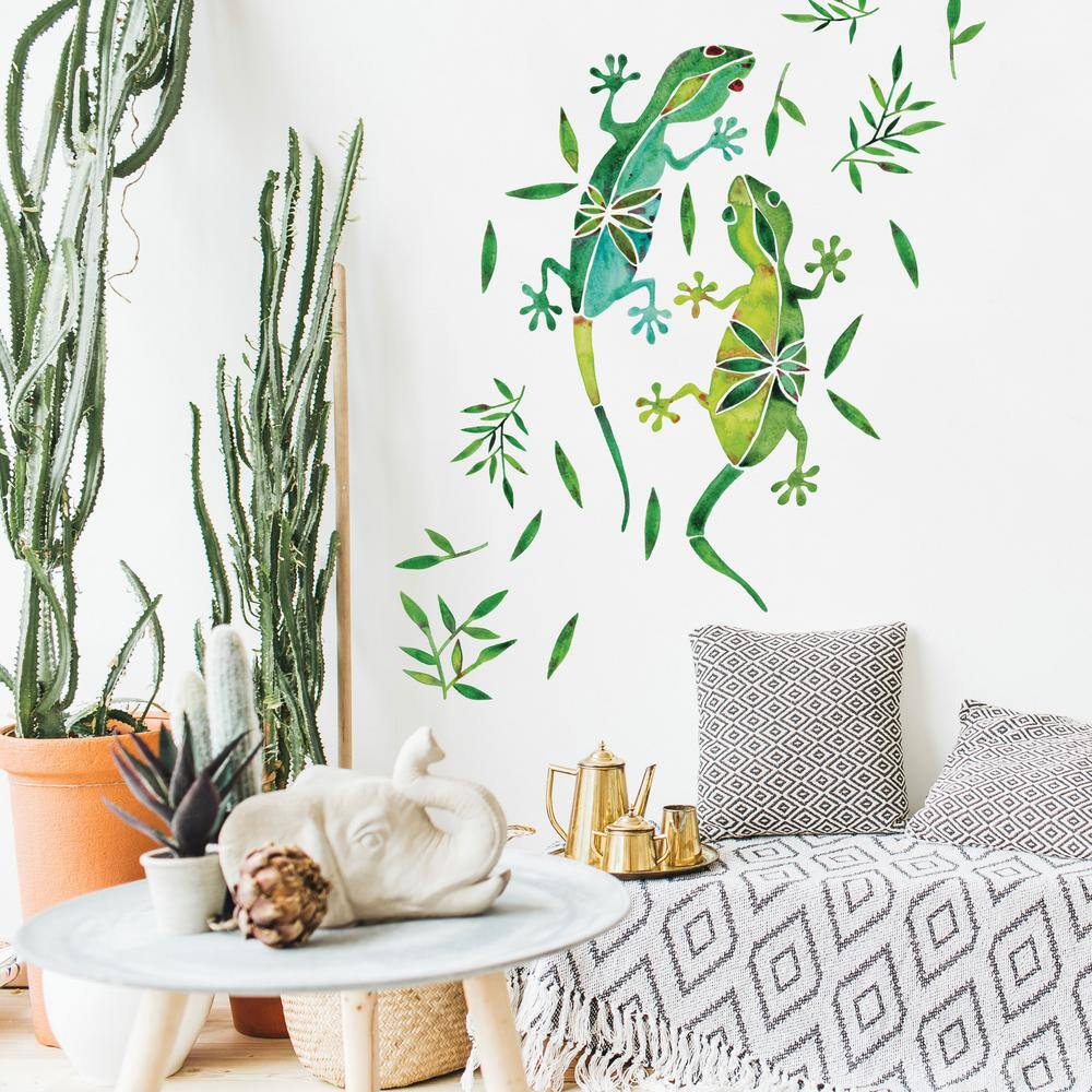 RoomMates Green Catcoq Watercolor Geckos Giant Wall Decals