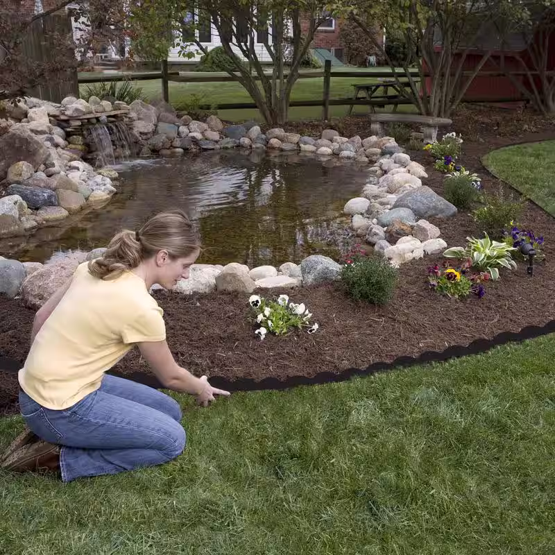Vigoro 20 ft. x 2.25 in. Black Scalloped Polyethylene No-Dig Edging